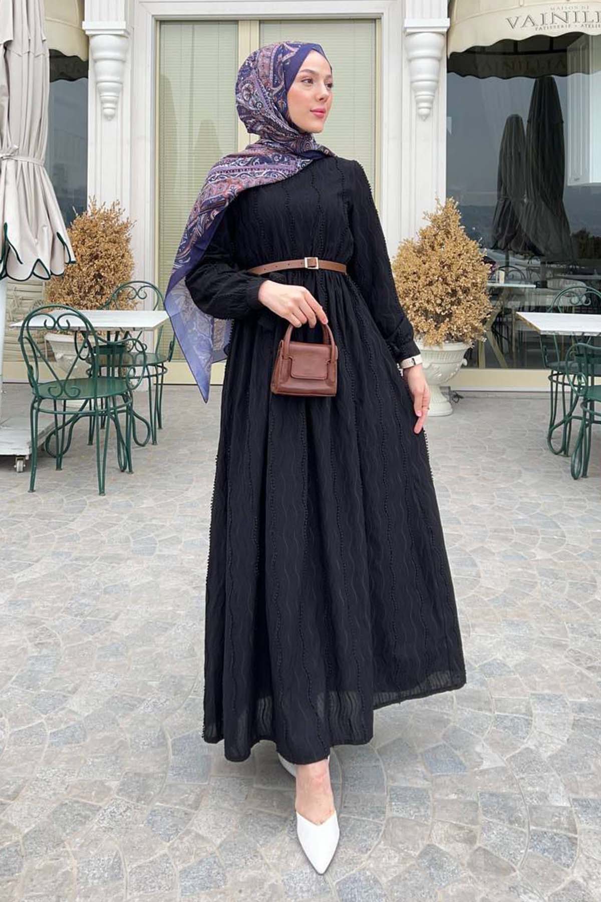 Güpür Detaylı Tesettür Elbise