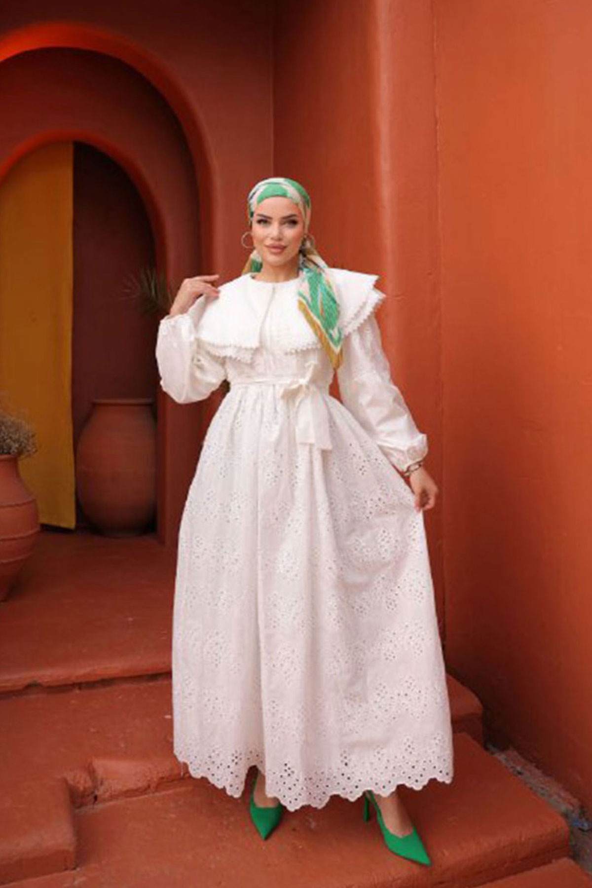 Yaka Detaylı Dantelli Elbise Krem-detail