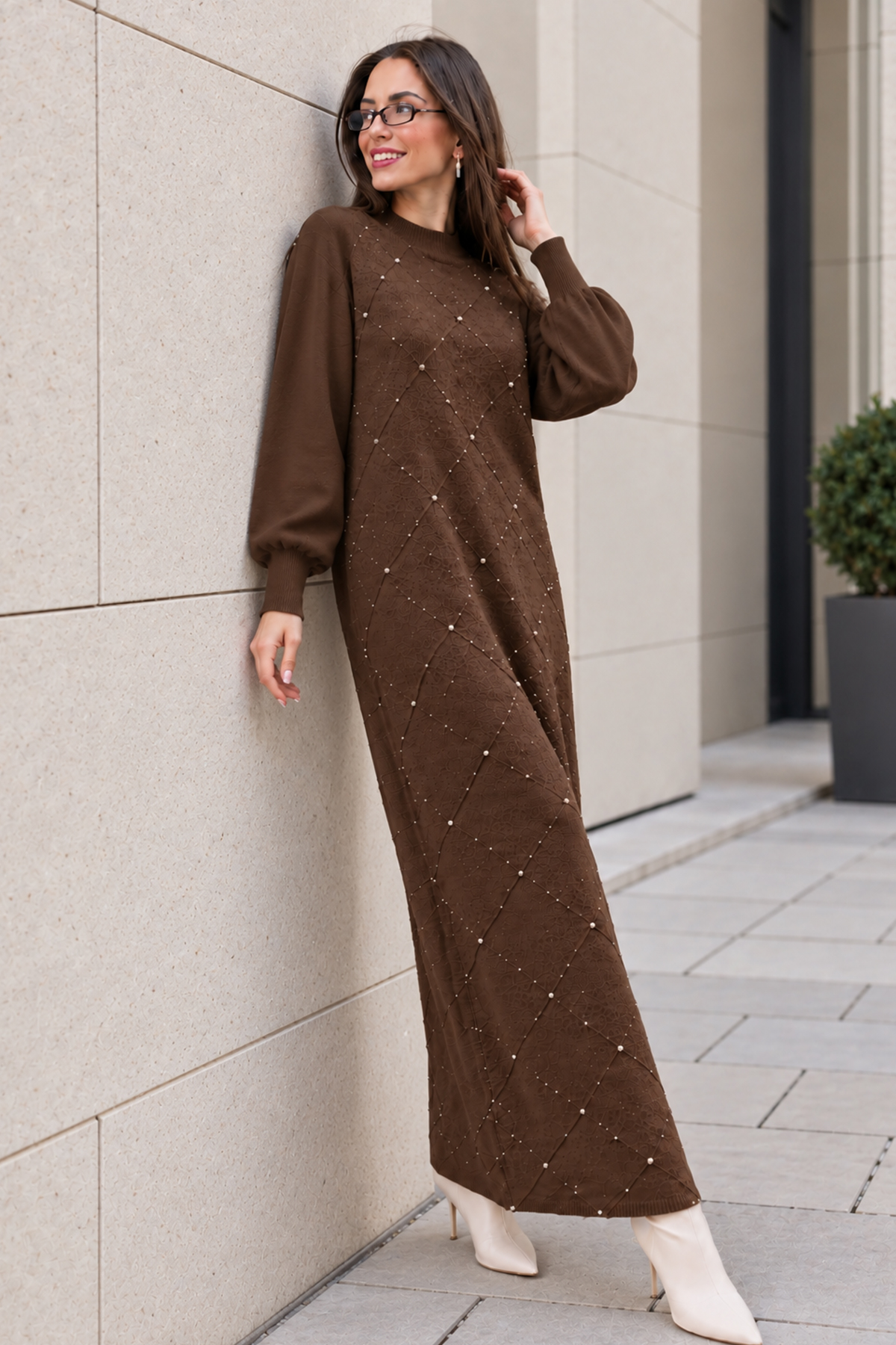 Stone-embellished Knit Dress K3071 Brown-detail