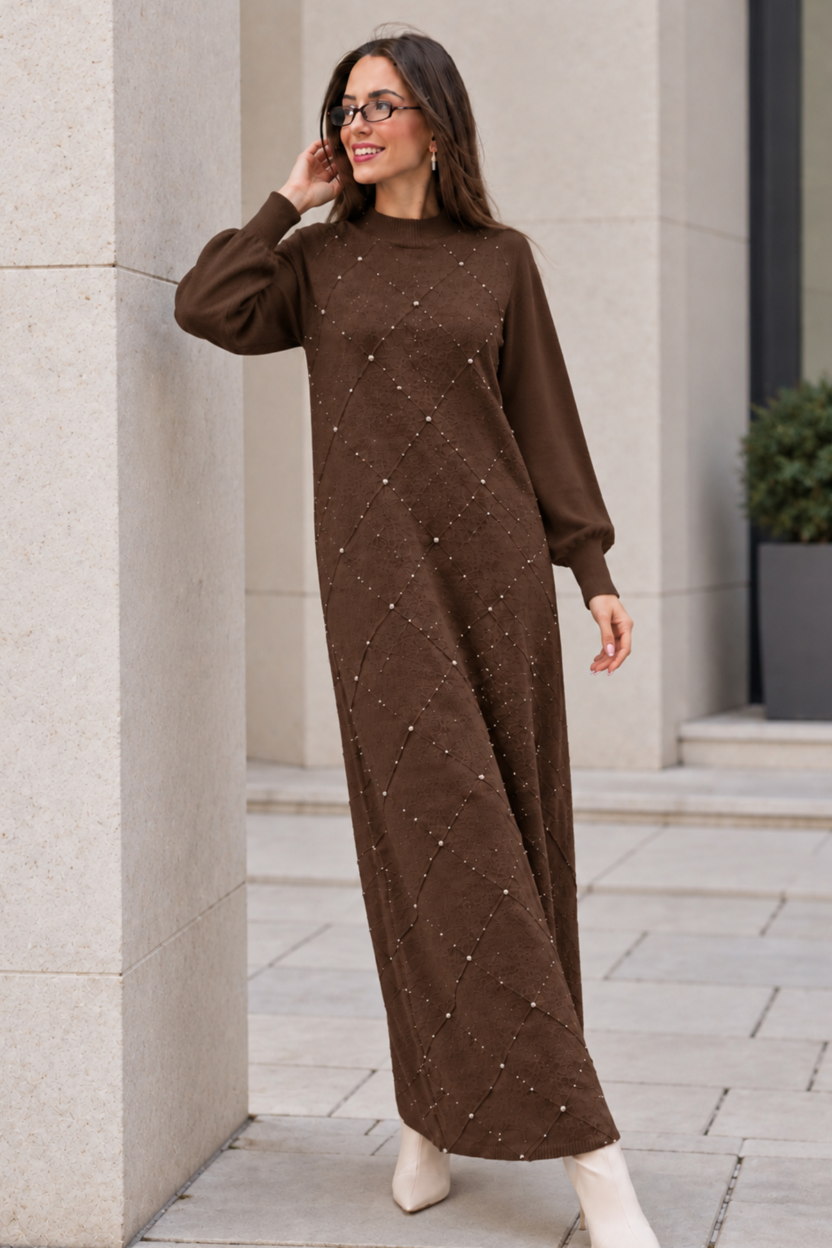 Stone-embellished Knit Dress K3071 Brown-detail
