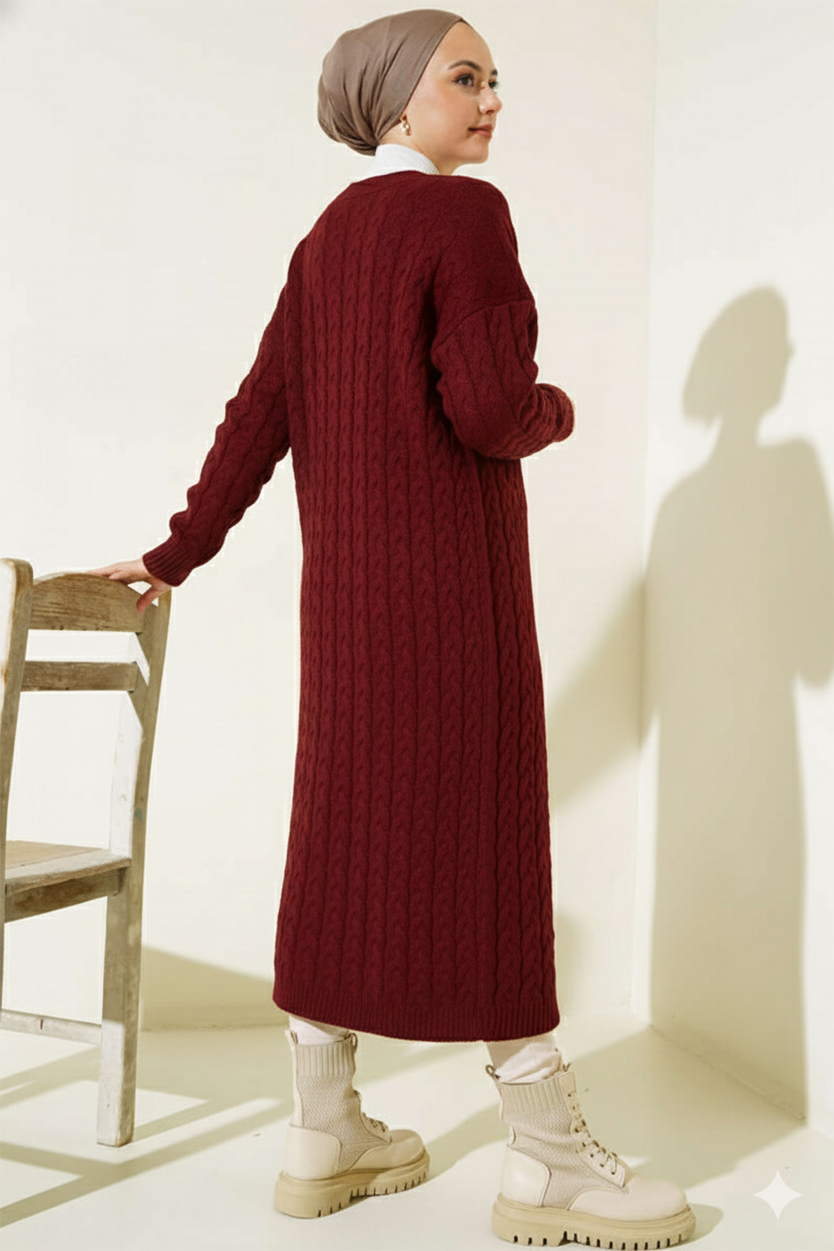 Buttoned Long Knit Cardigan-detail