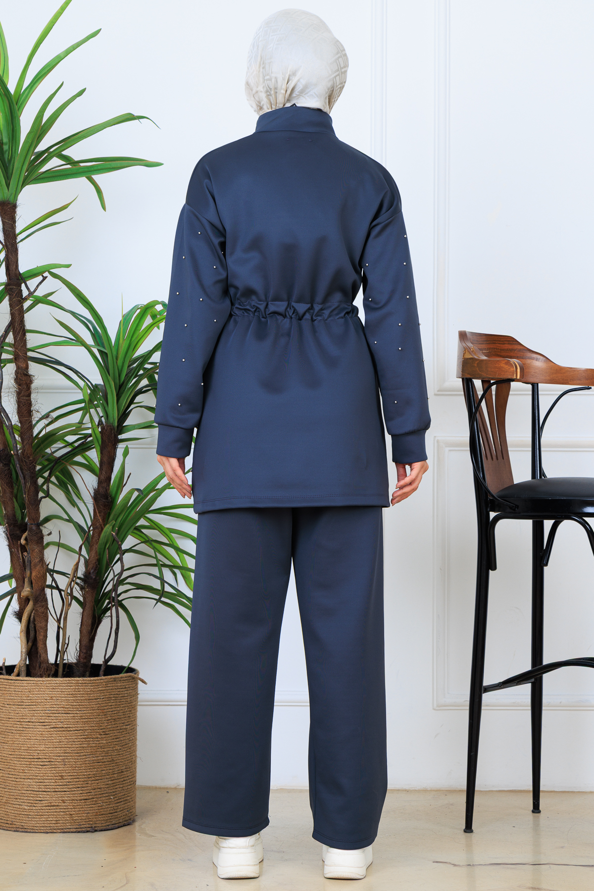 Pearl Scuba Suit-detail