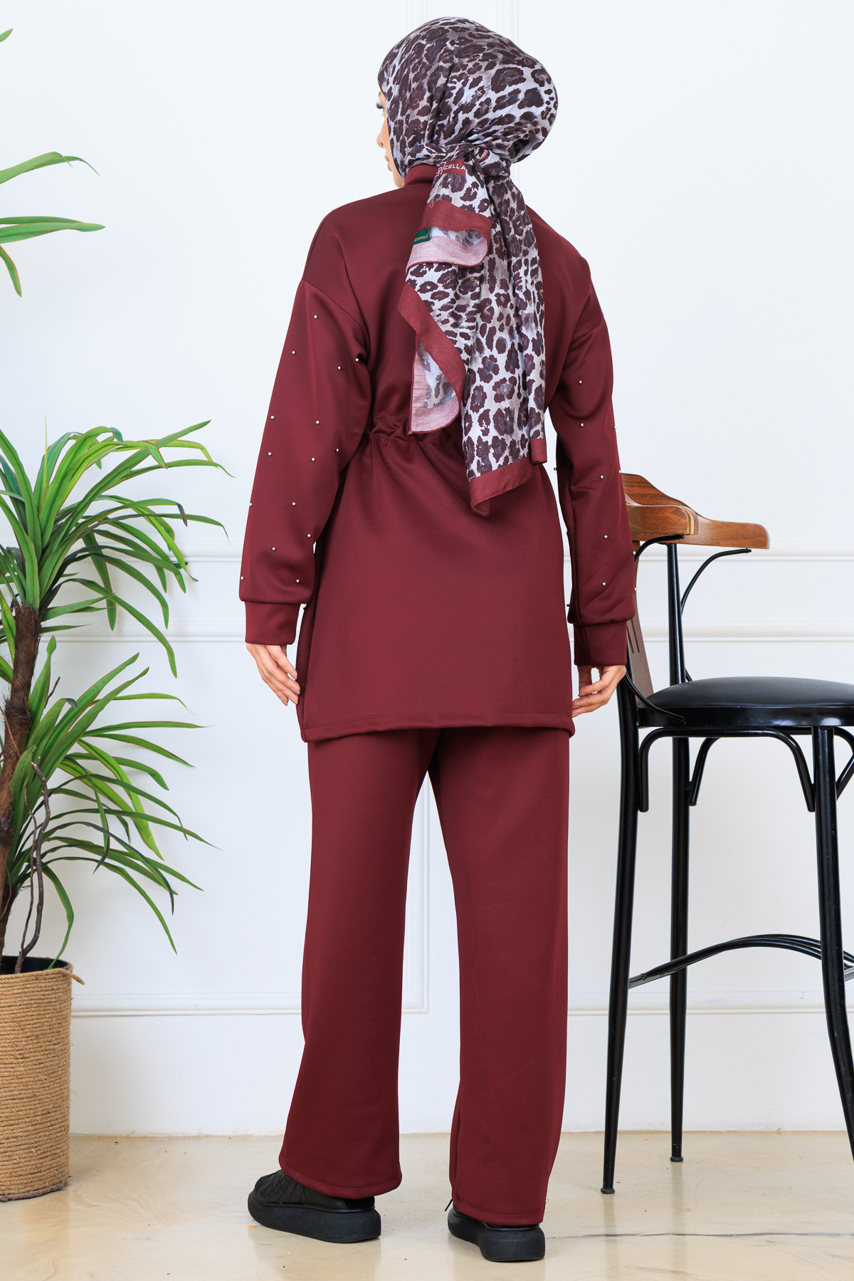 Pearl Scuba Suit-detail