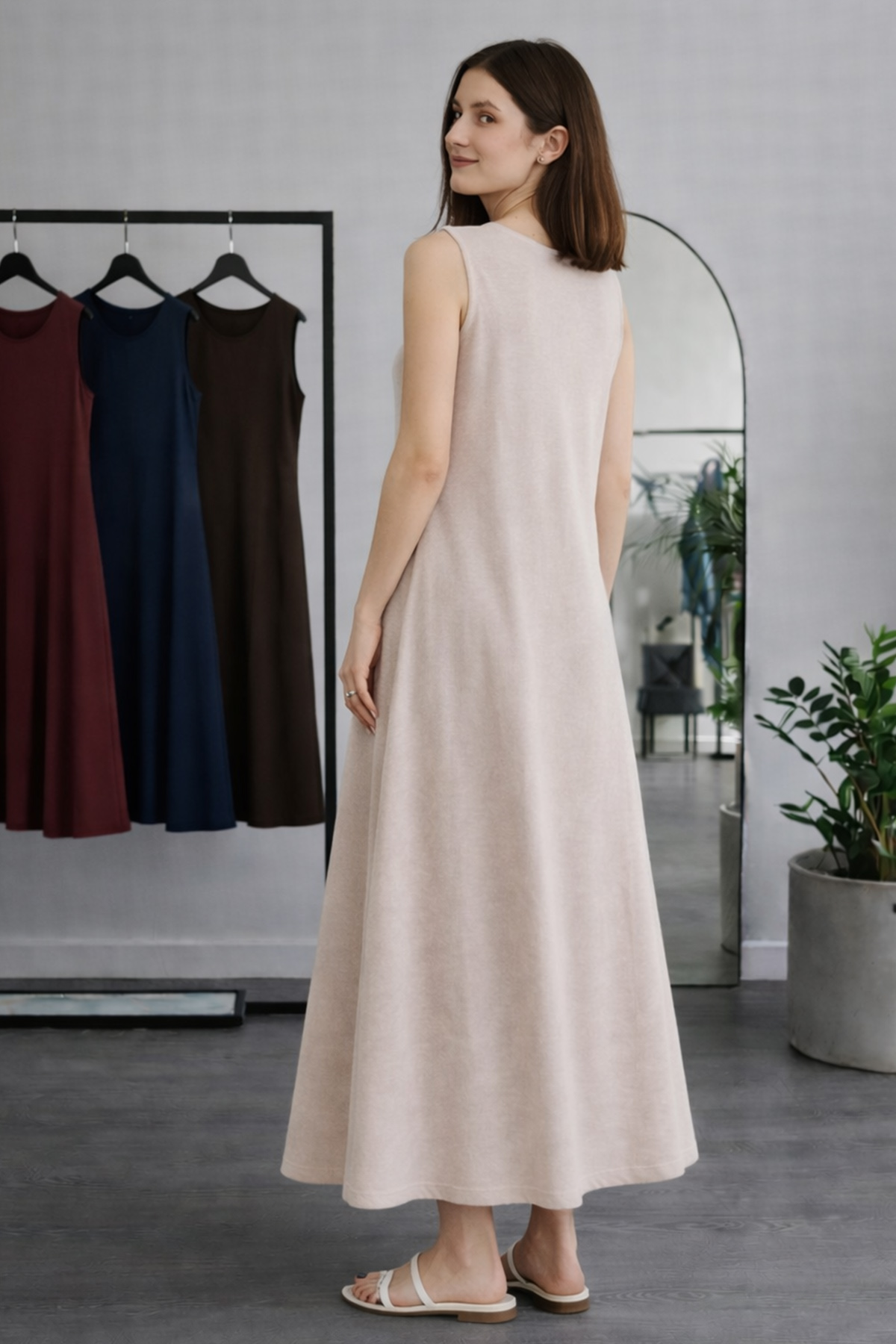 Sleeveless Undershirt Dress-detail