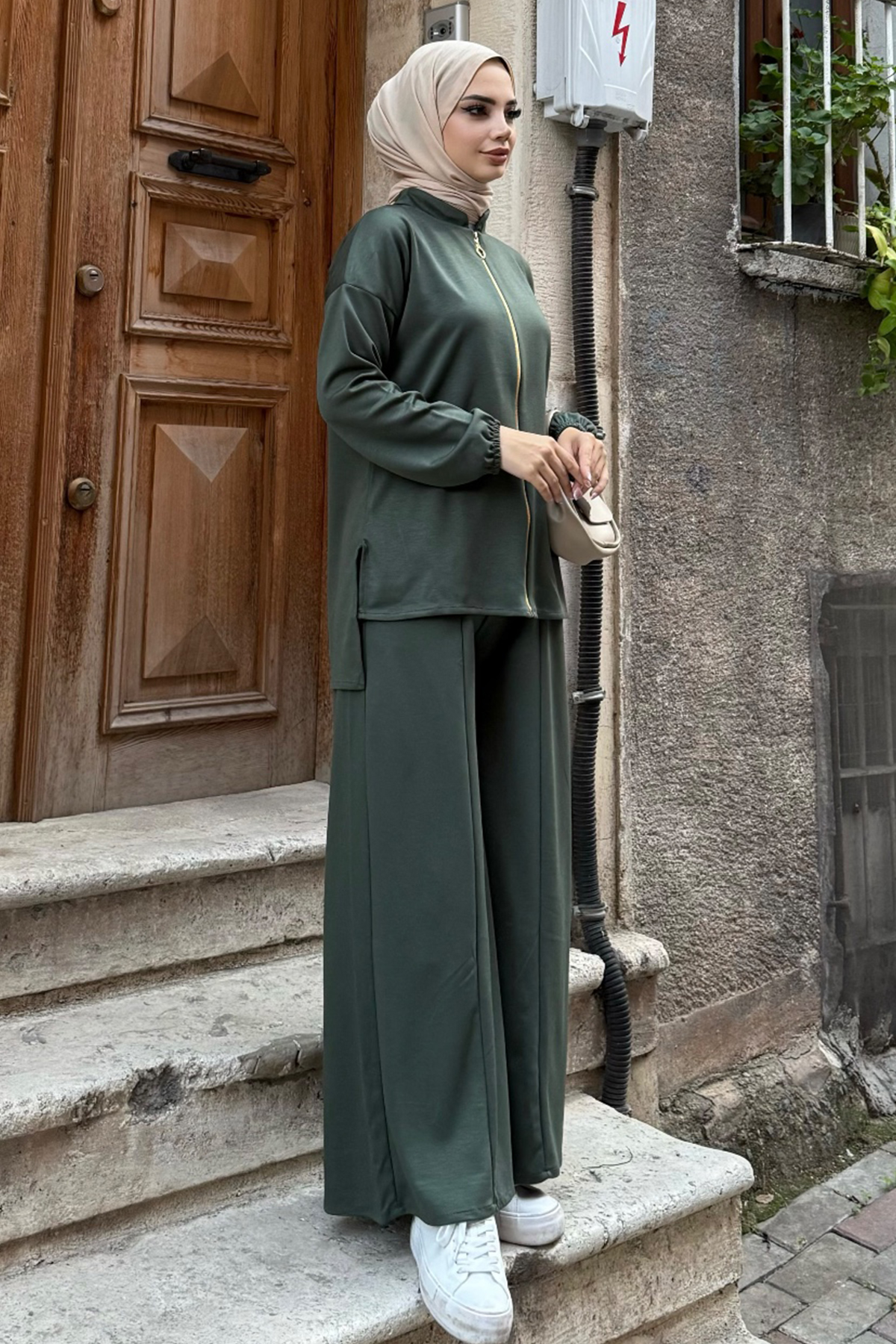 Zippered Two Piece Suit-detail