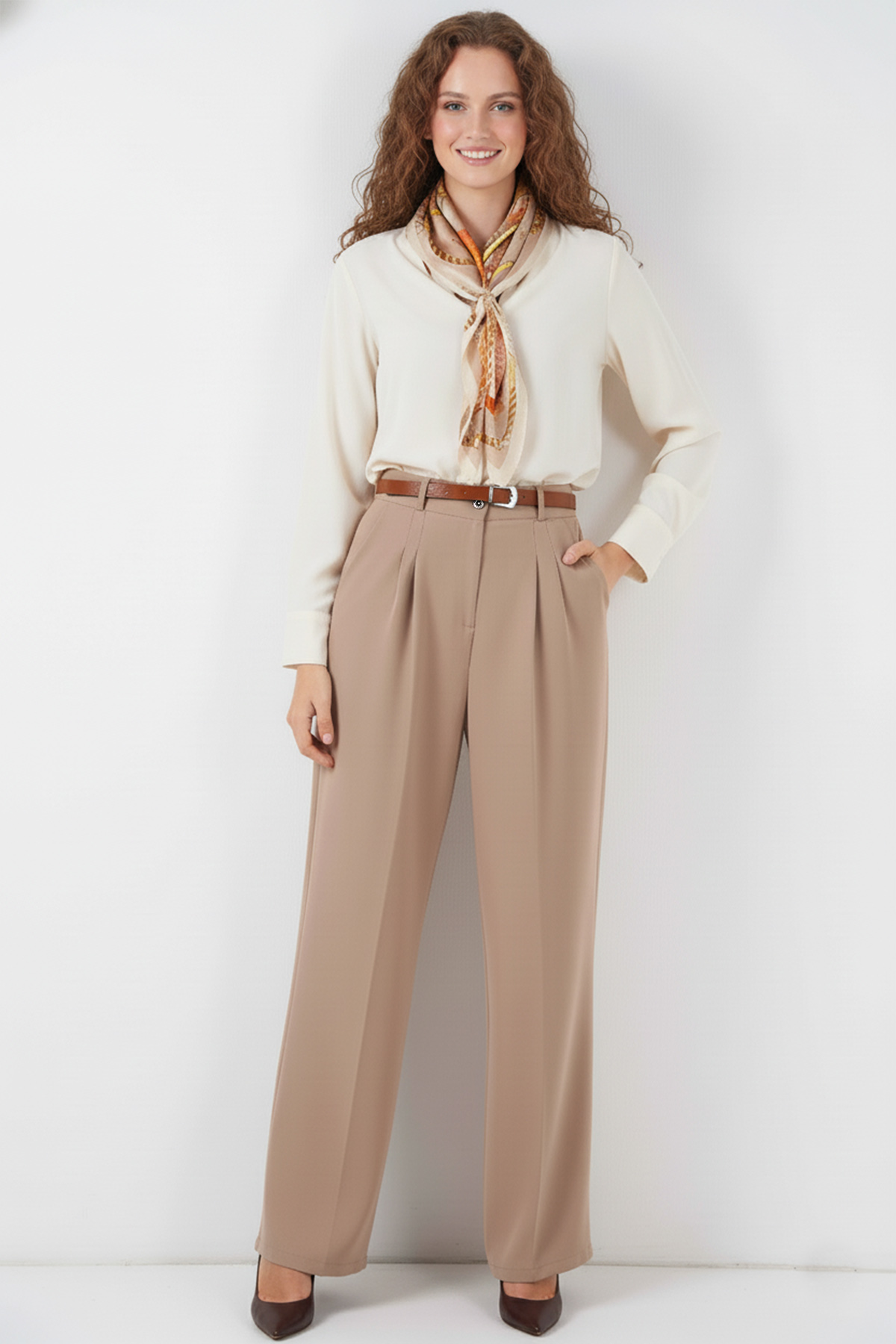 Belted Hijab Trousers-detail