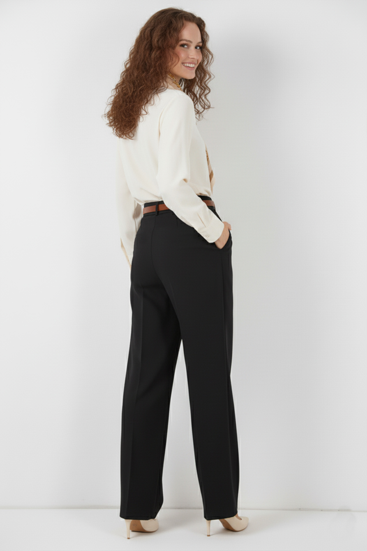 Belted Hijab Trousers-detail