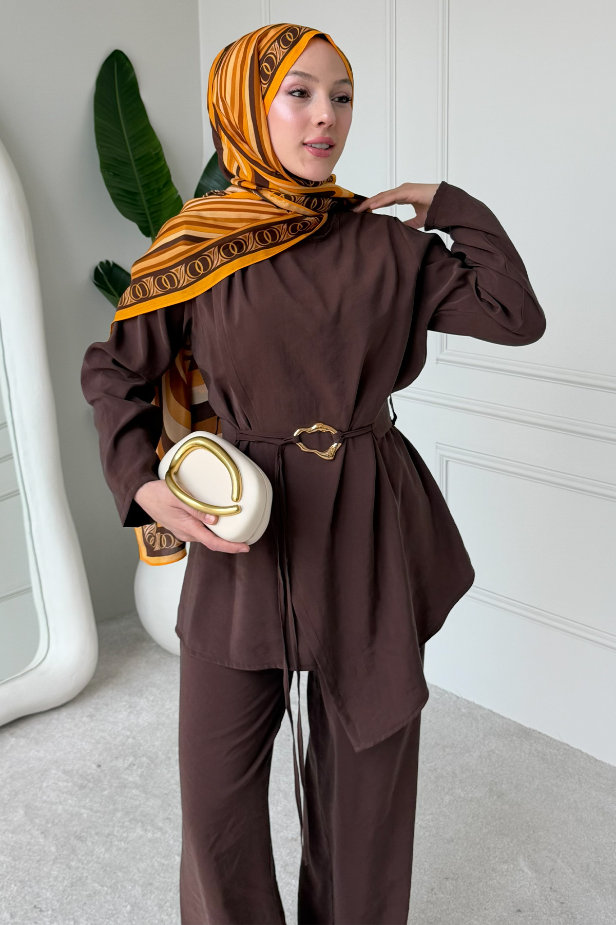 Buckled Two-piece Set-detail