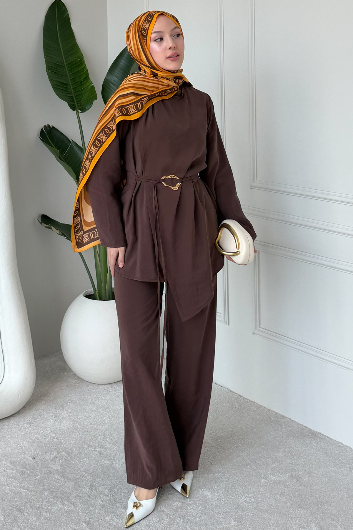 Buckled Two-piece Set-detail