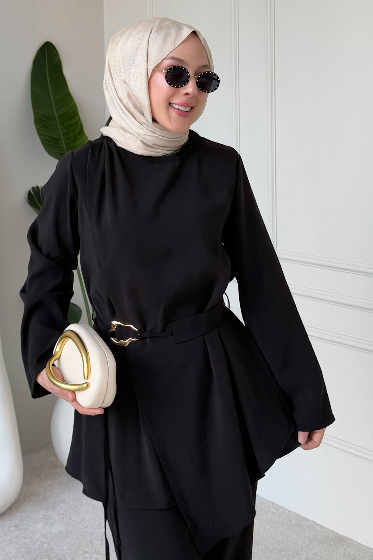 Buckled Two-piece Set-detail