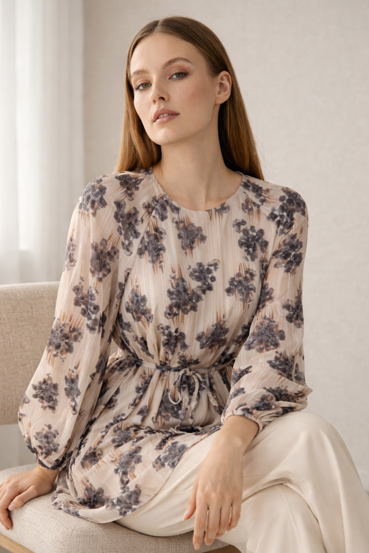 Patterned Balloon Sleeve Chiffon Shirt-detail