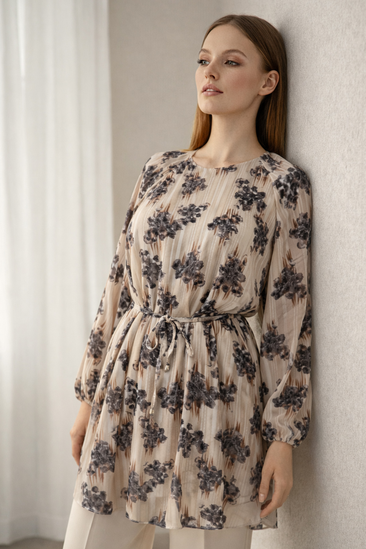 Patterned Balloon Sleeve Chiffon Shirt-detail