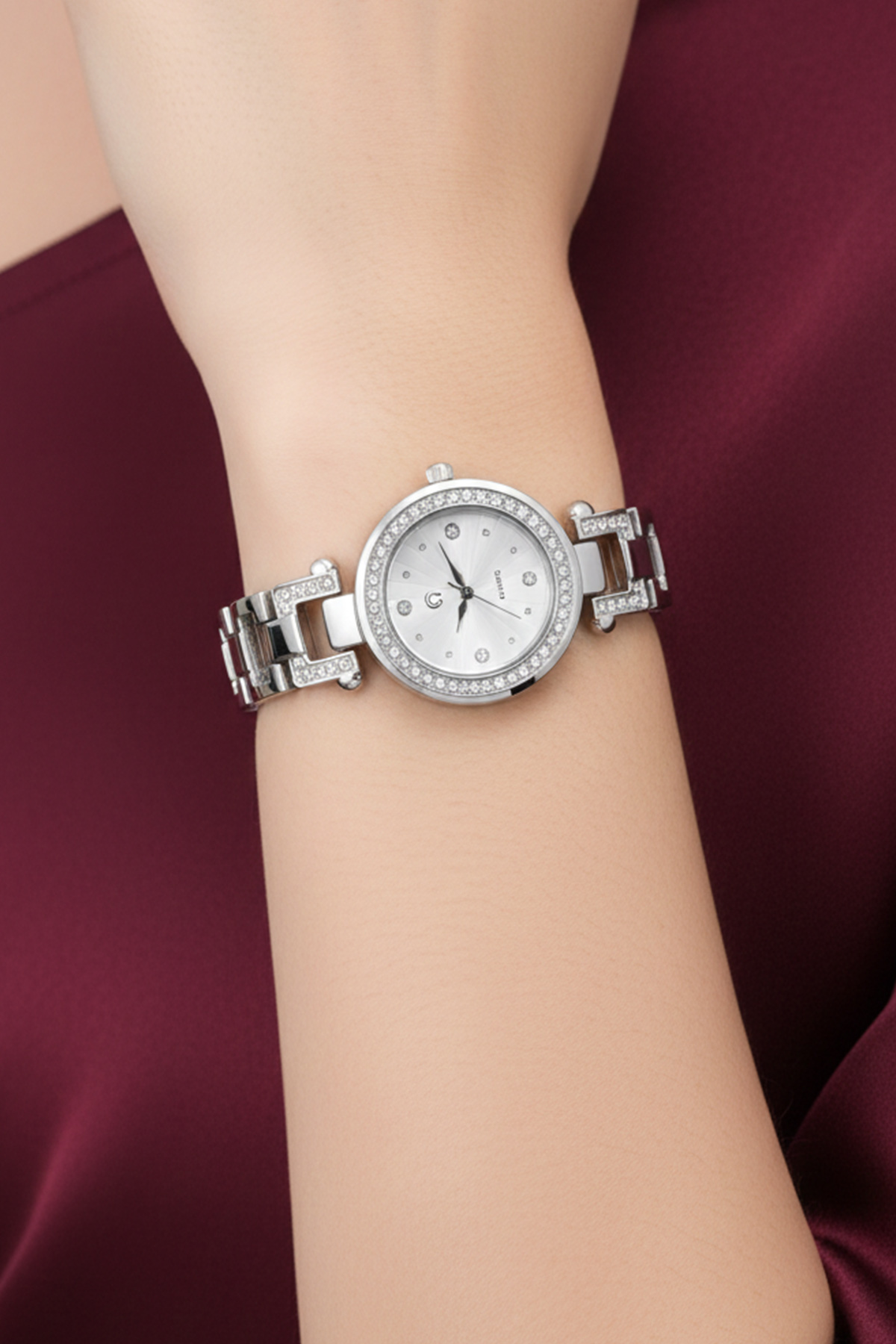 Women's Silver Watch-detail