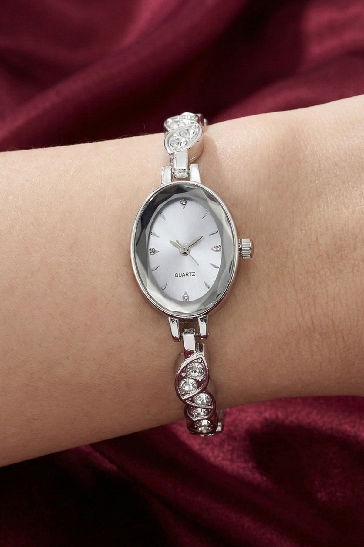 Women's Silver Watch-detail