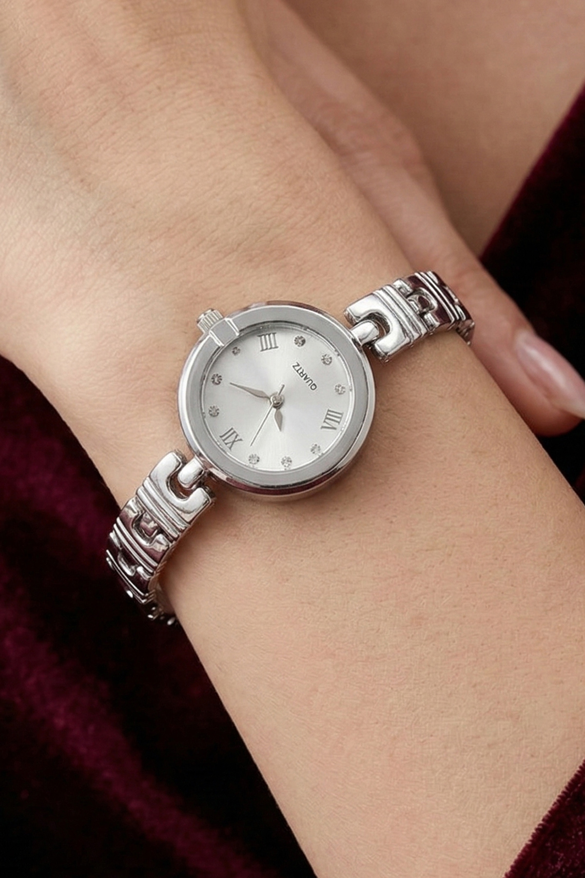 Women's Silver Watch-detail
