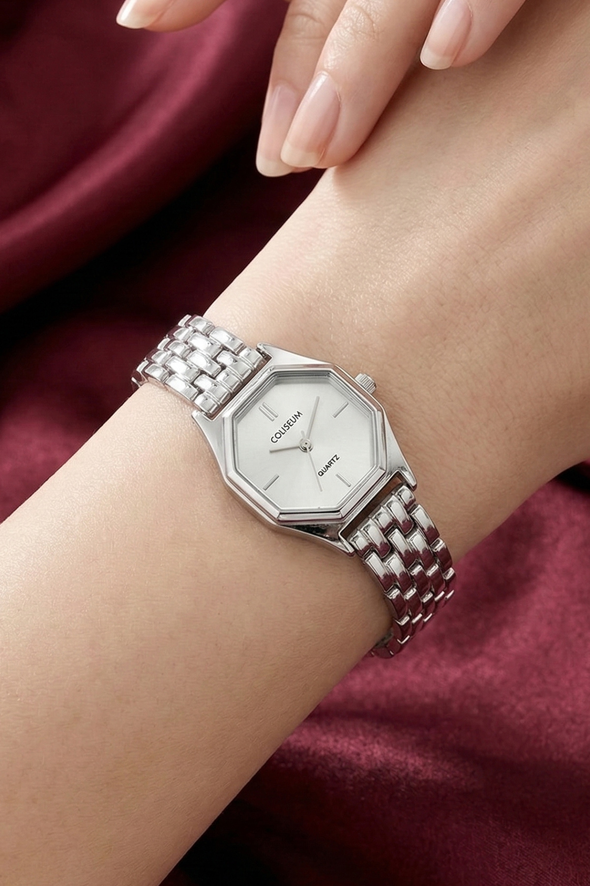 Women's Silver Watch-detail