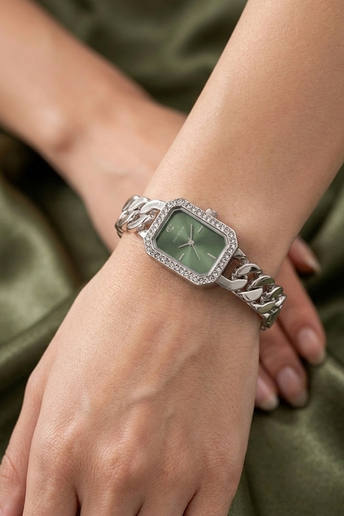 Women's Silver Watch-detail