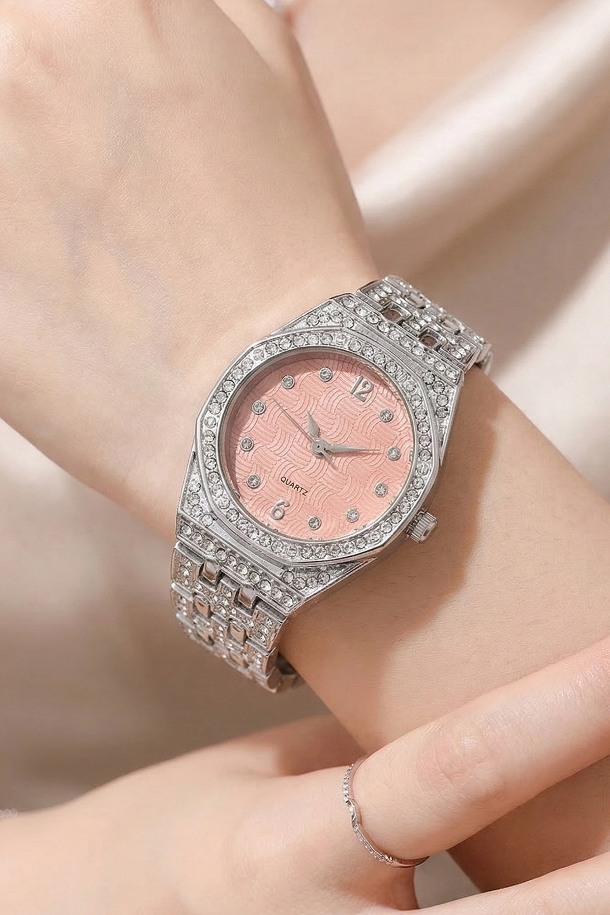 Women's Pink Watch-detail
